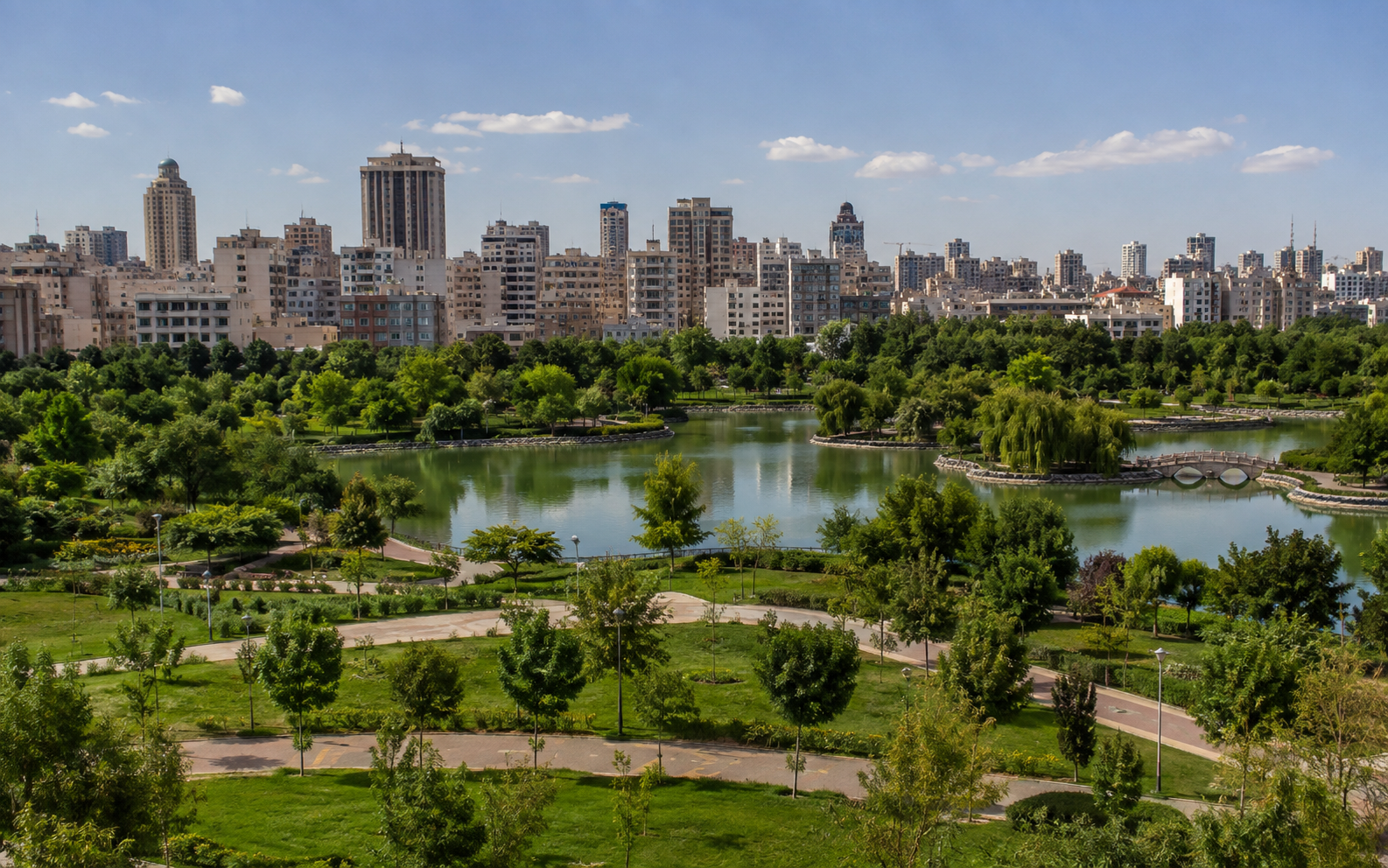 نمای محله اکباتان